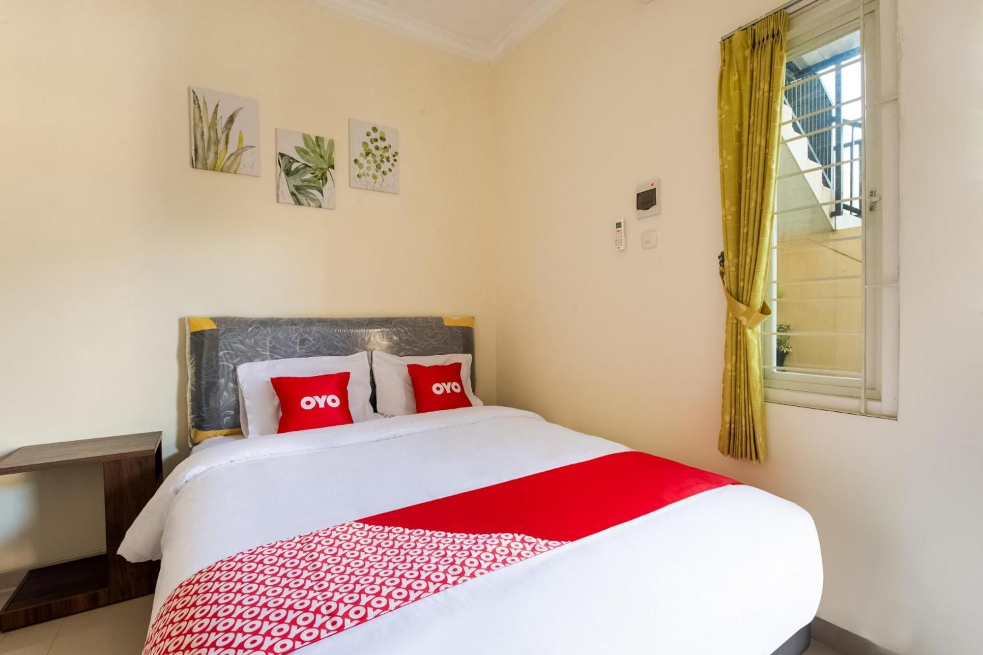 Oyo Life 3398 Griya Rm 19 Syariah Surabaya Exterior foto
